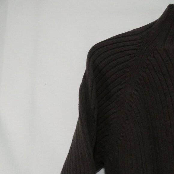URBAN BEHAVIOR | medium | Classic Dark Brown Ribbed Sweater | Zip Mock Neck - Picture 3 of 16